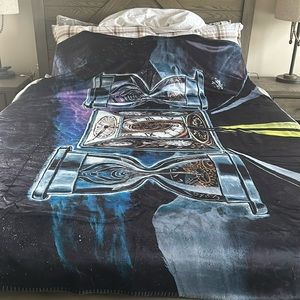 Brand new still in bag Full size throw blanket